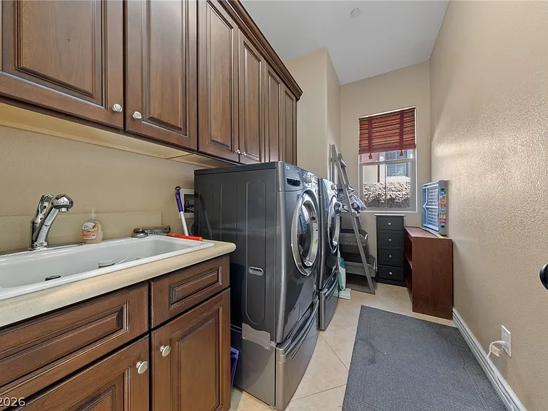 1 Vita Fresco Ct — Photo 34