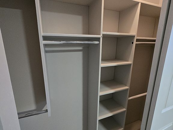 5th image of 4711 Bella Dr