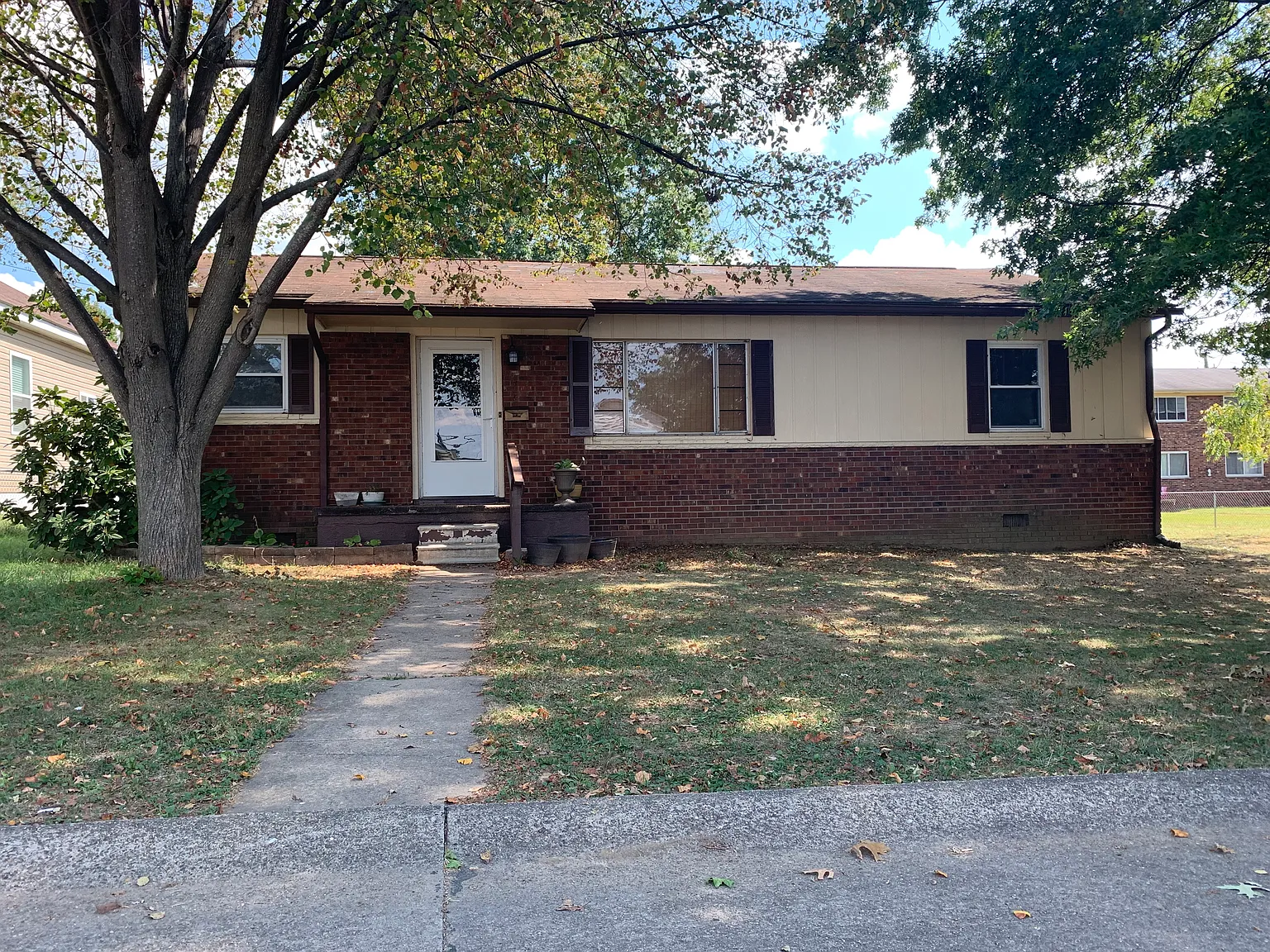 216 Bowie St photo 1