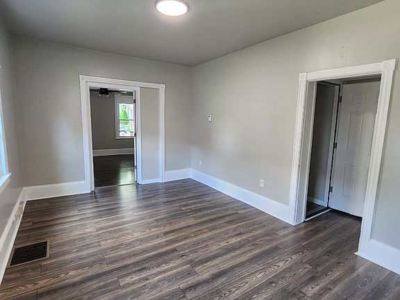 3rd image of 103 S 18th St APT 1