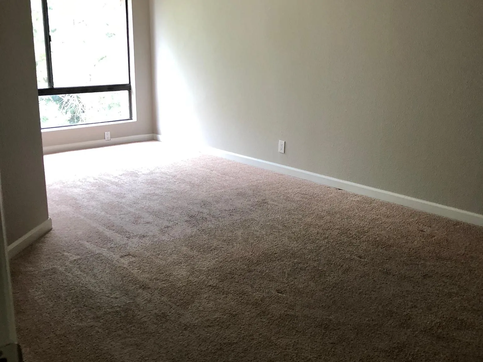15231 Magnolia Blvd — Photo 4