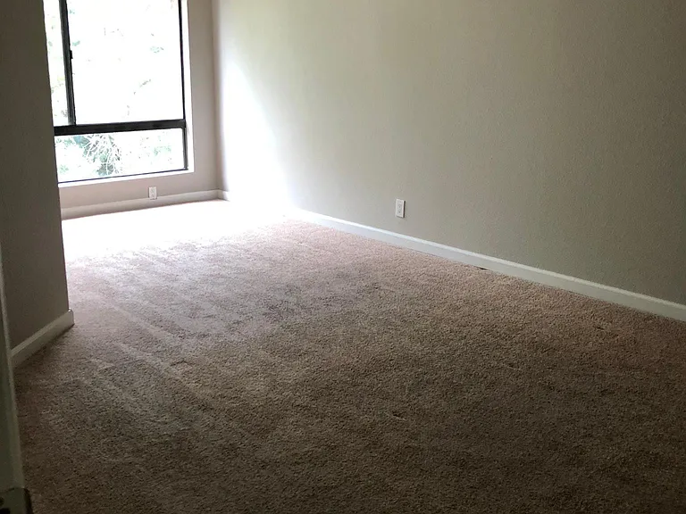 15231 Magnolia Blvd — Photo 4