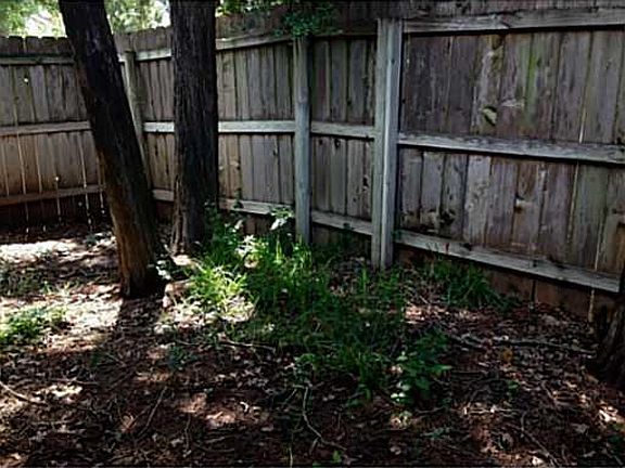 3rd image of 1702 Deacon Dr APT 107