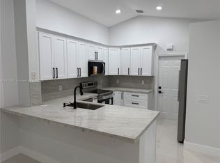 1560 Canary Island Dr #1560, Fort Lauderdale, FL 33327