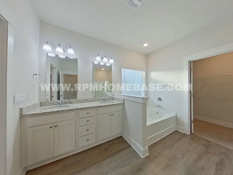 2429 Dakota Way — Photo 7