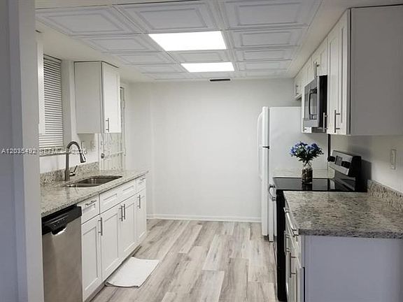 5th image of 1601 Bay Rd APT 7