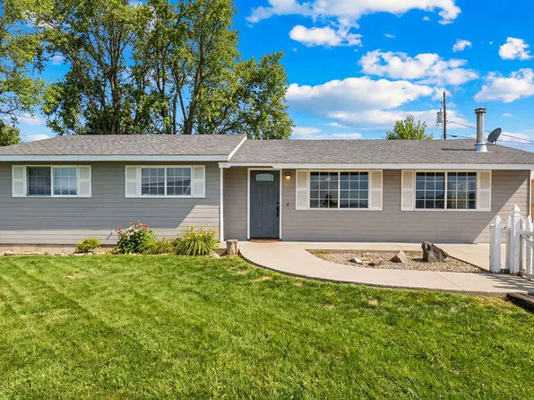 82 W Brathovde Rd, Selah, WA 98942