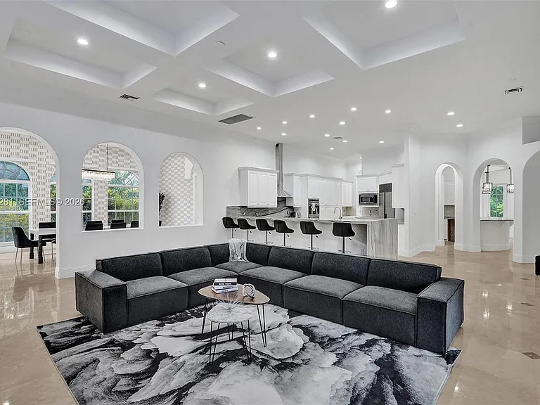 13751 Pine Meadow Ct — Photo 32