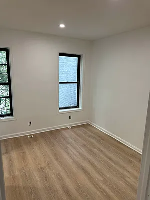 Rented by Urban Real Estate Property Group Inc | media 4