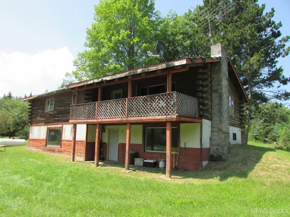 19281 Karschney Rd, Lanse, MI 49946