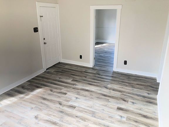 4th image of 507 Fairview Ave #A