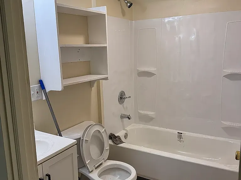 1710 Edwards Ave NE — Photo 7