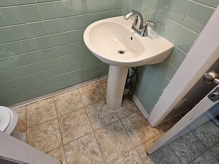 111 N Hermitage Ave #5 — Photo 7