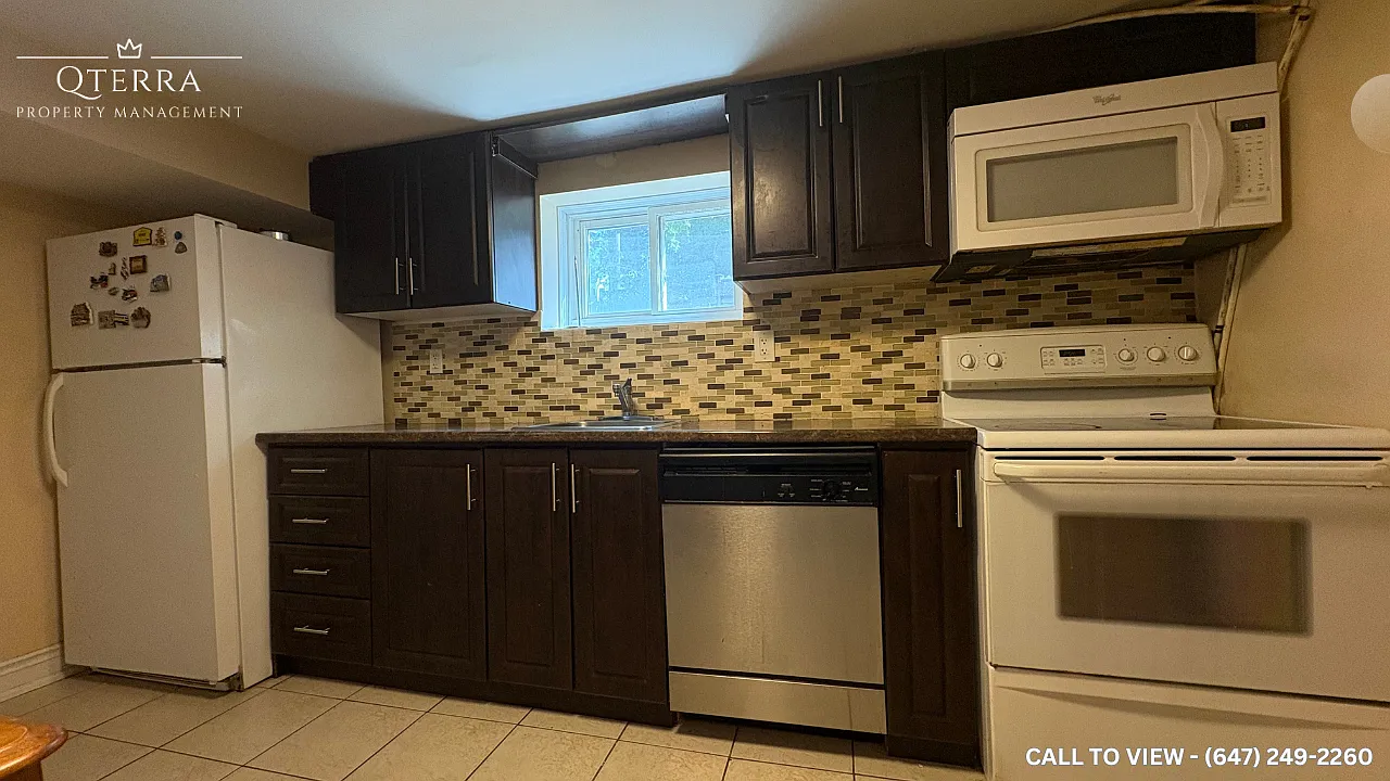 4 bed, 1.5 bath, 1100 sqft, $1,895 — Photo 1
