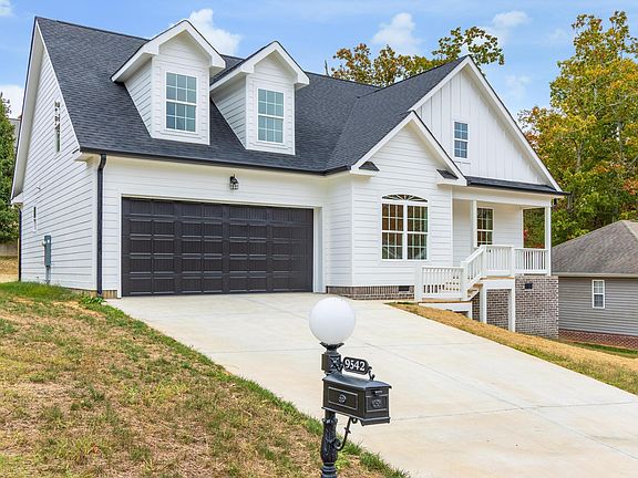 3rd image of 9542 Sweet Gum Ln