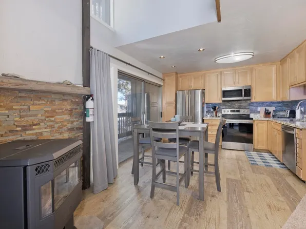 286 Old Mammoth Rd APT 37, Mammoth Lakes, CA 93546