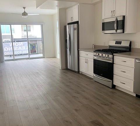 3rd image of 314 N Cleveland St N #1