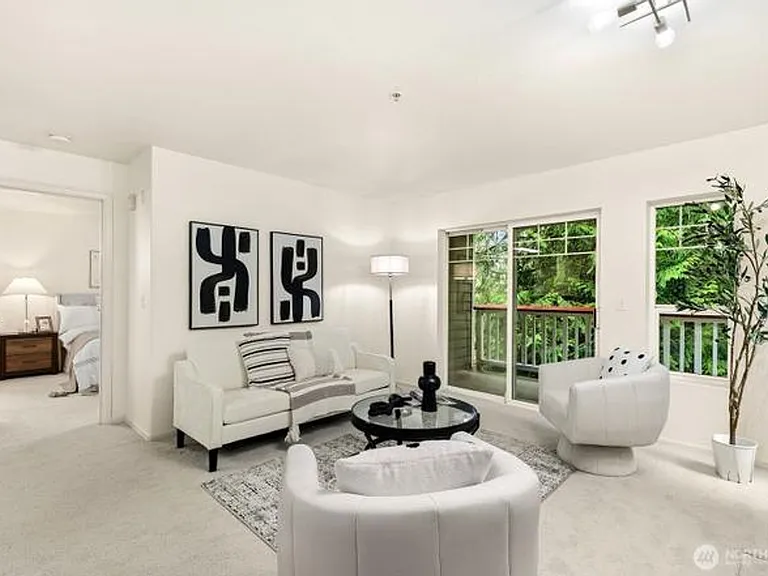 18501 SE Newport Way #H237 — Photo 3