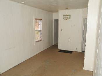 2nd image of 1524 Congress St
