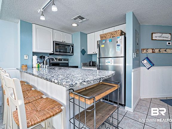 3rd image of 497 Plantation Rd APT 1156