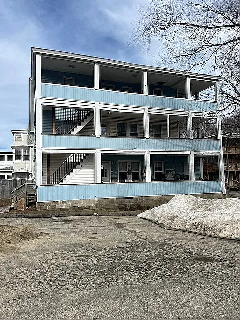 4 bed, $1,765 — Photo 1