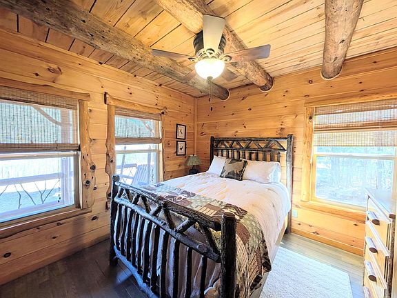 12th image of this home