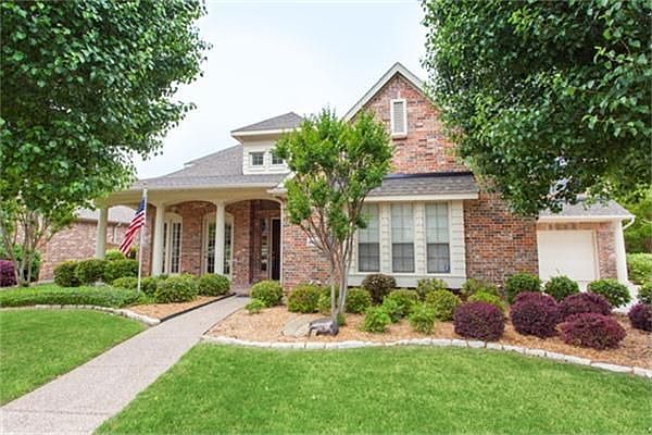 1st image of 1004 Woodcliff Dr