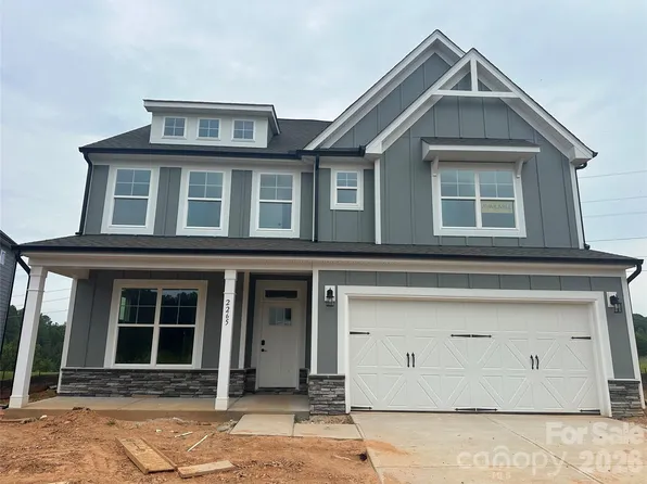 2265 Tabor Rd, Sherrills Ford, NC 28673