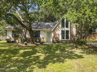 7025 Red Bud Ln, Ocean Springs, MS 39564
