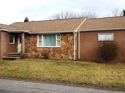 116 Center St, Laughlintown, PA, 15655