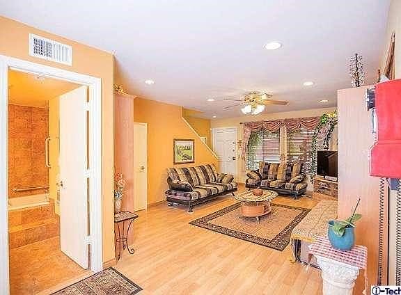 2nd image of 10249 Tujunga Canyon Blvd Unit 7