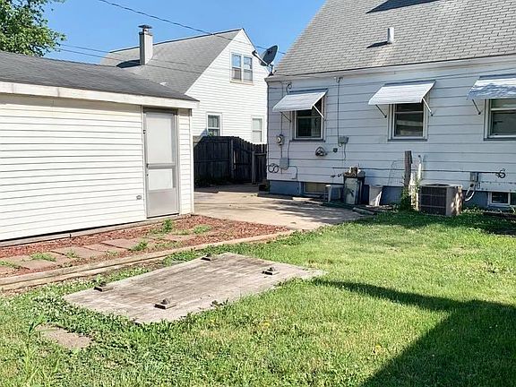 4th image of 4034 W Washington St