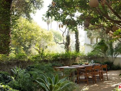 2000 De Mille Dr, Los Angeles, CA, 90027