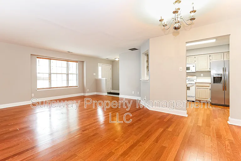 4406 Aberdeen Ln — Photo 6
