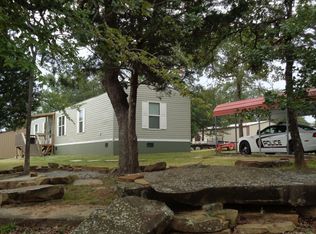 116 E Durant St, Canadian, OK 74425