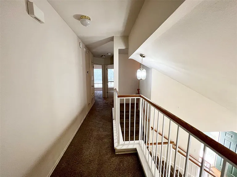1157 Kentra Dr — Photo 5
