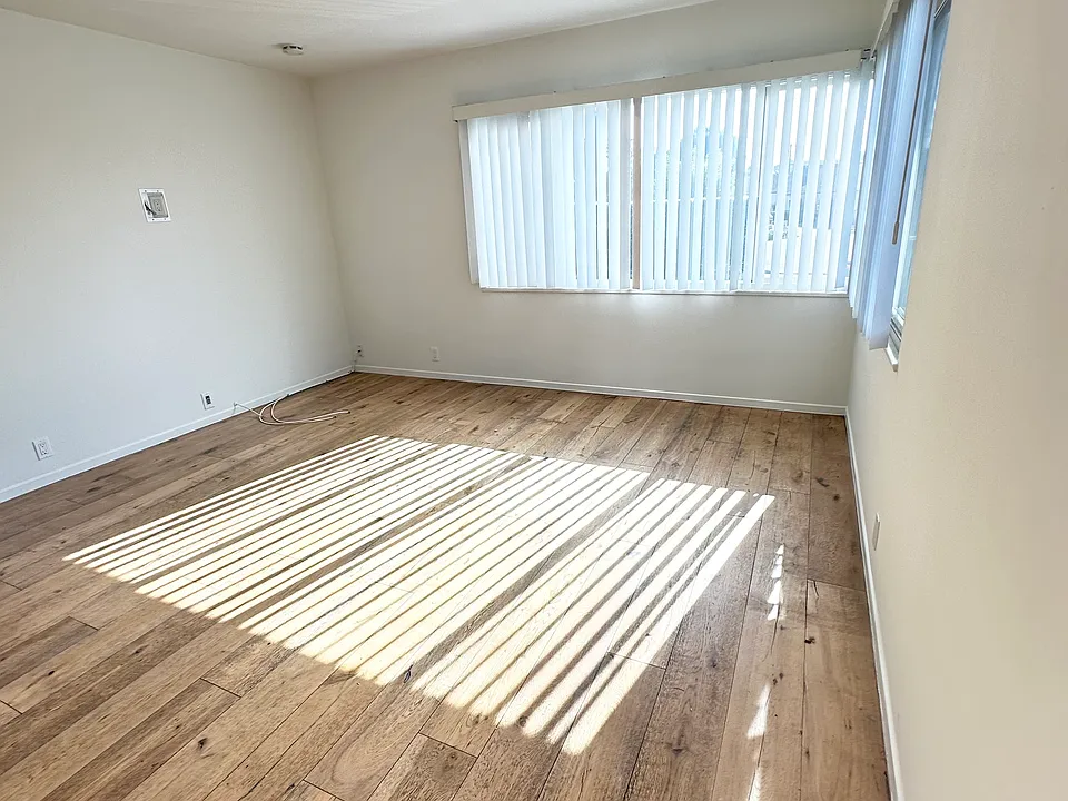 217 S Atlantic Blvd #121