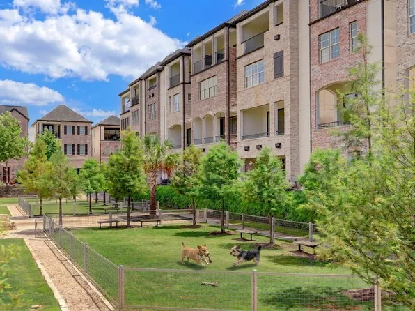 2722 Maxroy St, Houston, TX 77007