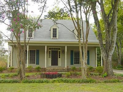 1st image of 1860 Longmeadow Dr