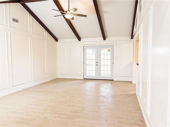 2nd image of 2709 Esperanza Ln