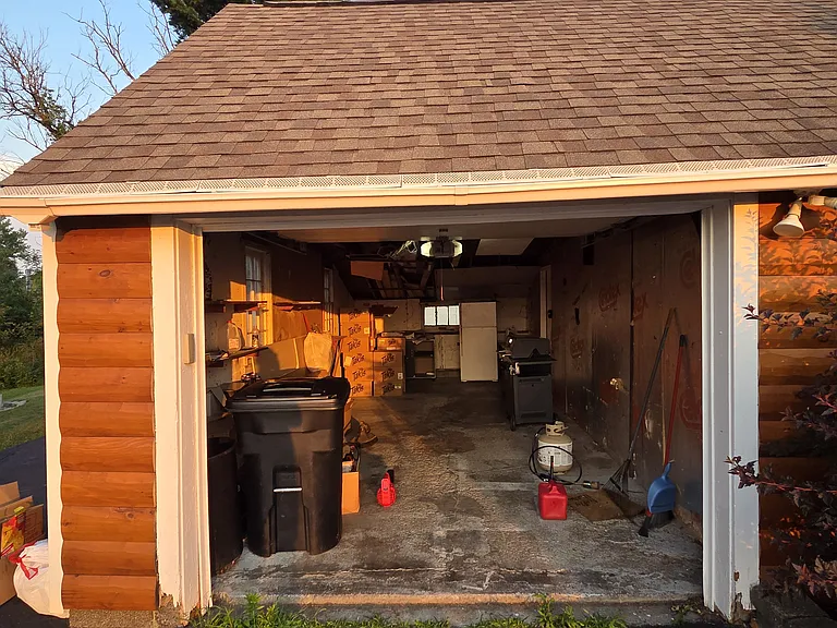 5746 S Bay Rd — Photo 3