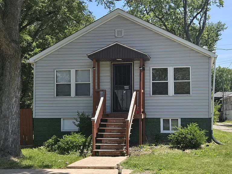 3847 Taft St — Photo 1