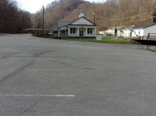 4912 Pond Creek Road, McVeigh, KY 41555