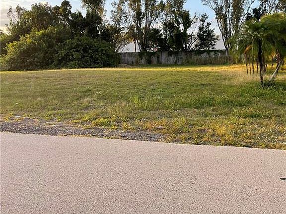 2nd image of 1734 Coral Point DR