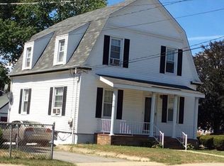 203 S Main St, Acushnet, MA 02743