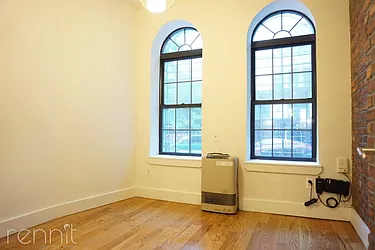 Rented by Rennit Inc.