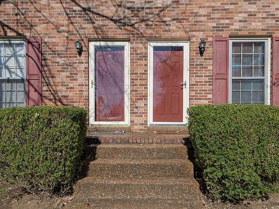 4th image of 204 Hickory Hill Ct