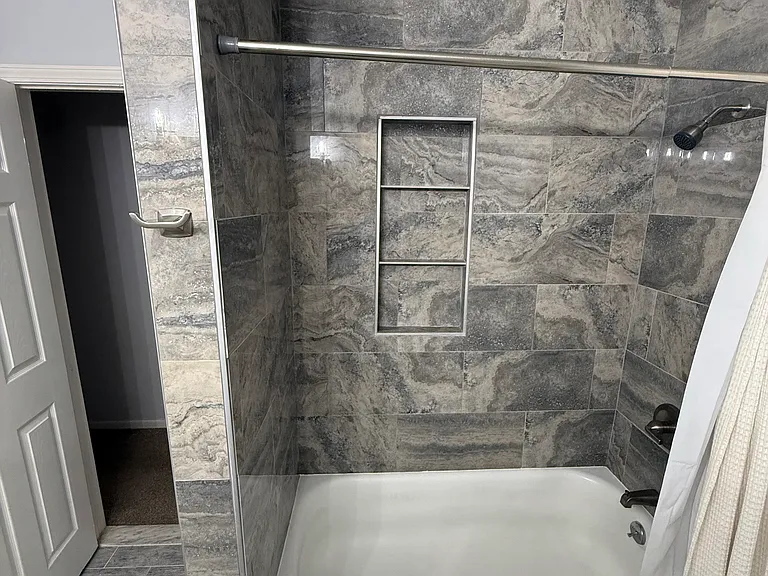 407 Sunset Ln — Photo 8
