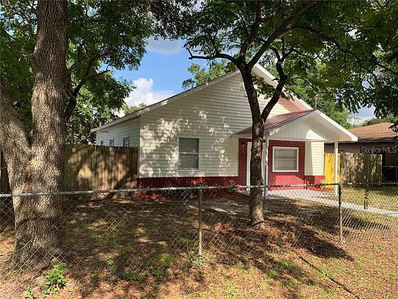 3rd image of 6221 N 44th St