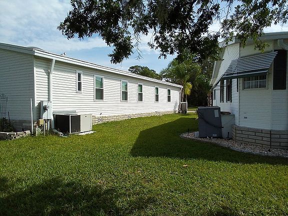 3rd image of 5112 El Adobe Dr
